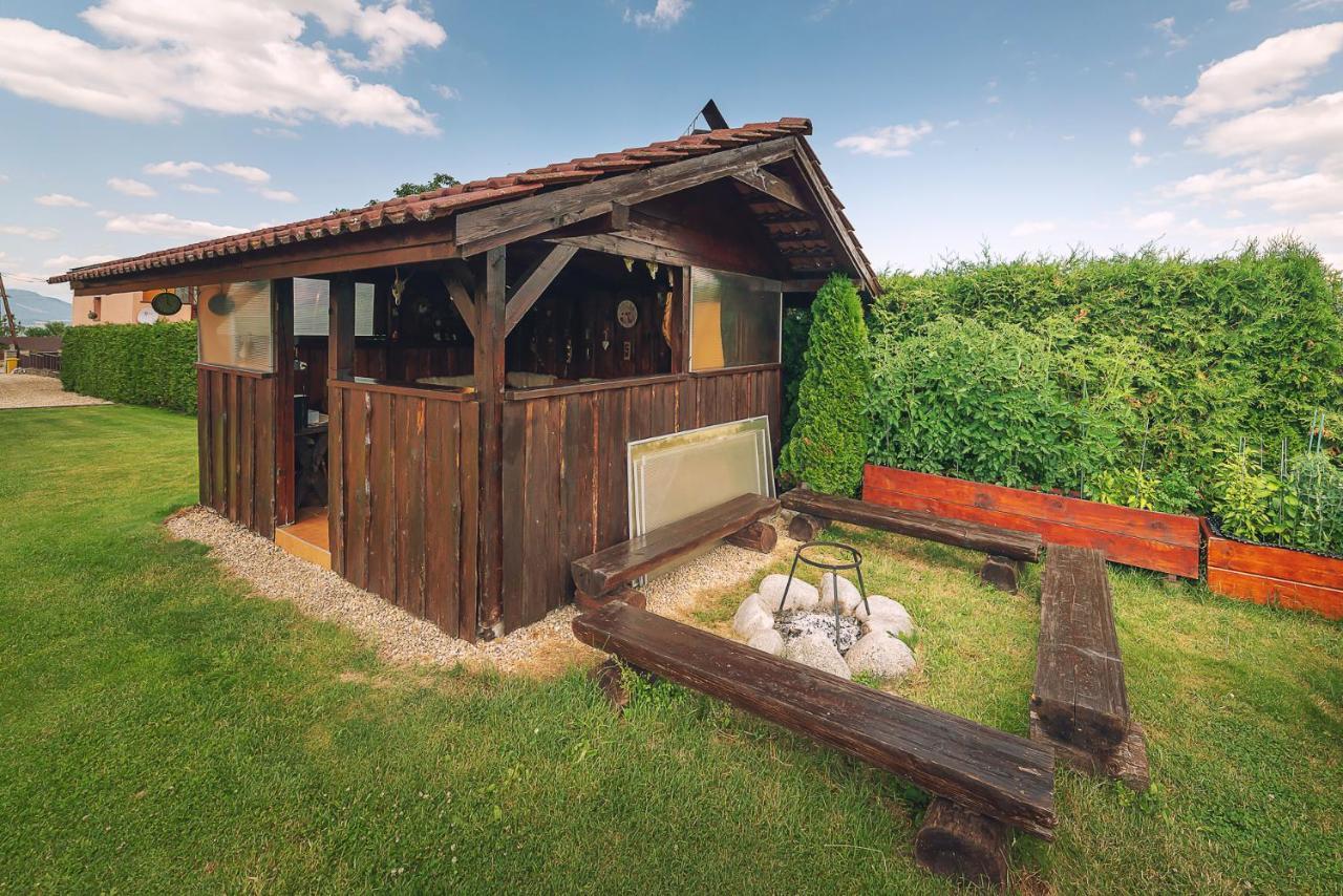 Penzion Mlynarov Dvor Dubrava エクステリア 写真